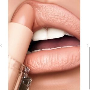 KKW Nude 2.5 Crème Lipstick